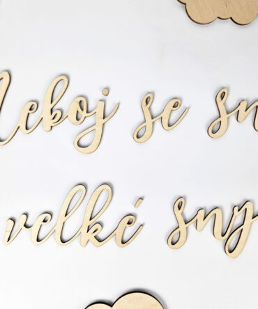 Dřevěný nápis