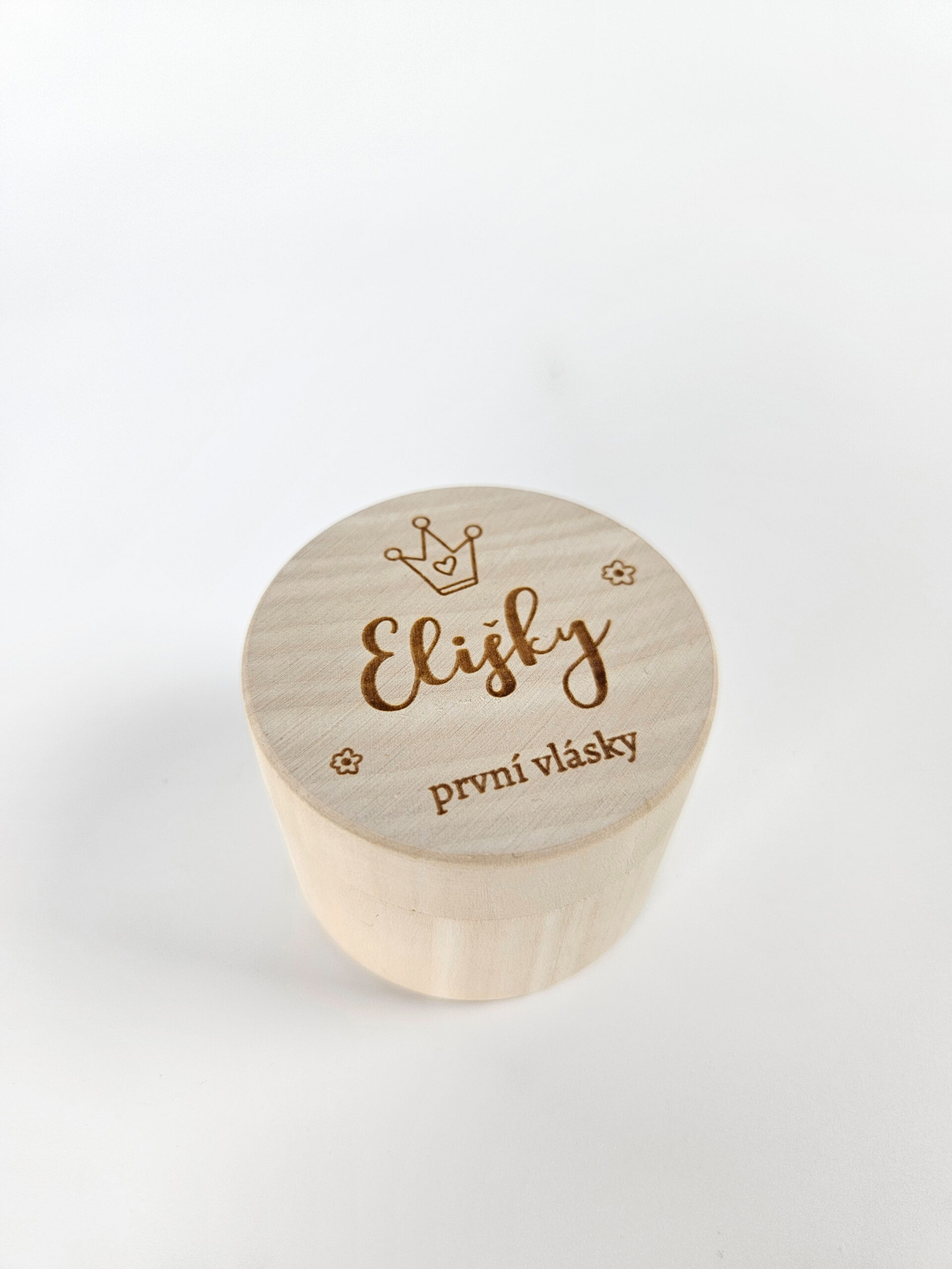 Dřevěná krabička na zoubky a vlásky